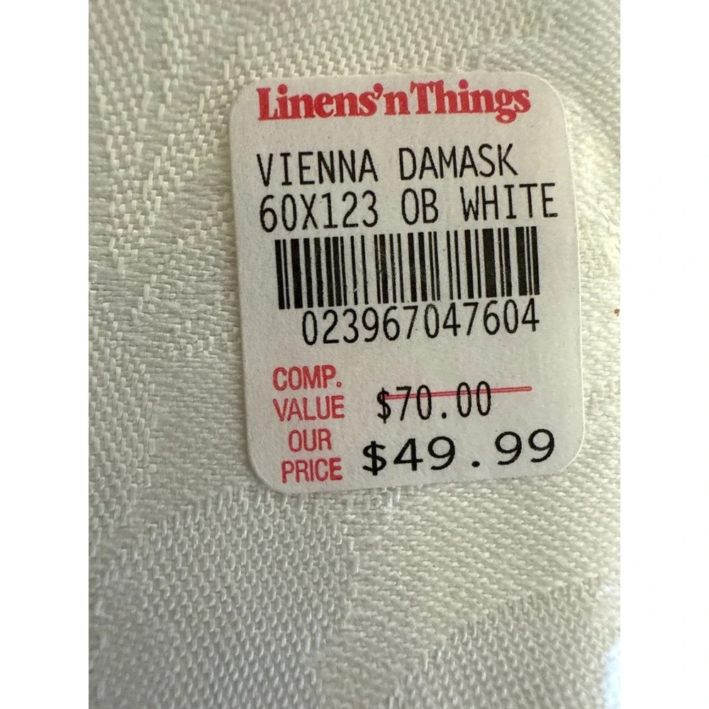 Kemp & Beatley‎ Vienna Damask Tablecloth White Oblong 60